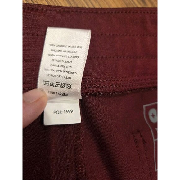 Figs Technical Collection Zamora jogger scrub pants Sz M Burgundy - Picture 5 of 9